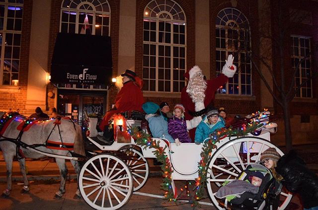 Christmas Walk - @yoga.gal